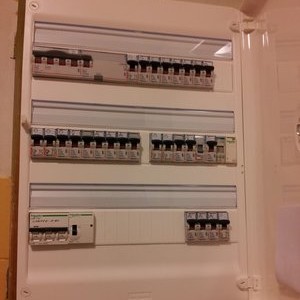 electricien-compteur-electrique-apres-renovation-electricien-grenoble